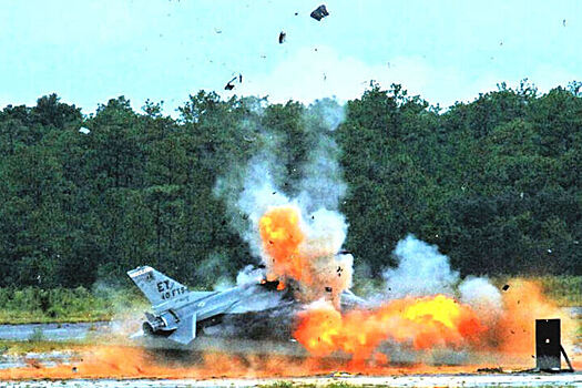 Один из самых мощных: новый удар по военным объектам Украины стал наиболее болезненным