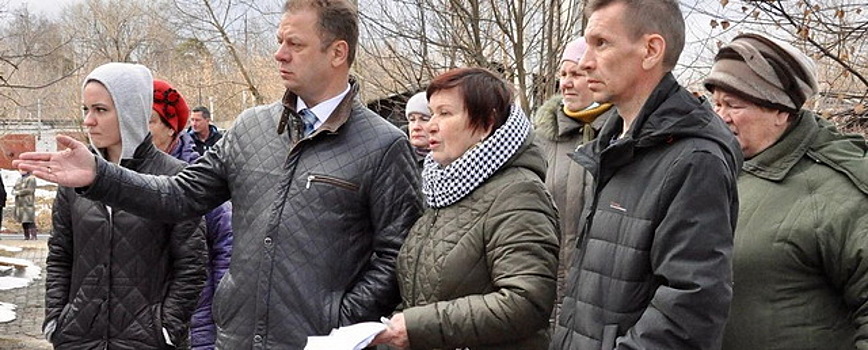 Глава Электрогорска проверил ход капремонта домов на ул. Классона