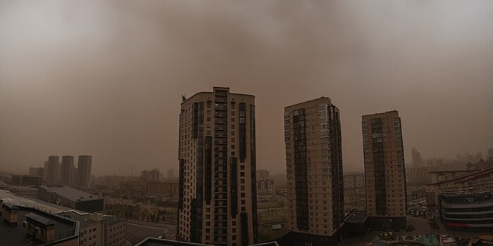 Пыльные бури накрыли ряд регионов на юге России: на автотрассах низкая видимость