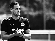 Тренер «Айнтрахта» U19 погиб в ДТП. Машина 33-летнего Хельге Раше вылетела с дороги и врезалась в дерево