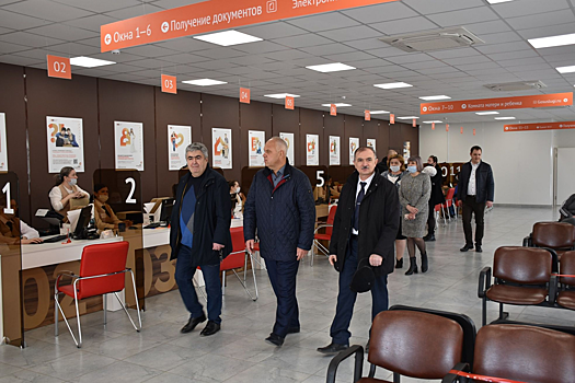 Группа губернаторского контроля посетила Егорлыкский район Ростовской области