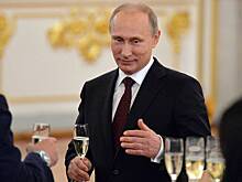 «Вы беременны»: кому Путин запретил пить шампанское