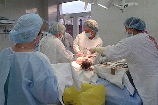 Врачи приняли роды у пациентки с редкой патологией в Серпухове