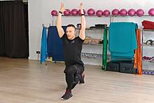 Фитнес-эксперт показал эффективное упражнение для тренировки баланса