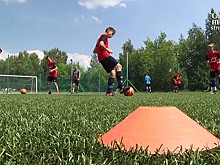 Посвященный чемпионату мира по футболу FIFA 2018 в России сувенирный альбом поступил в продажу