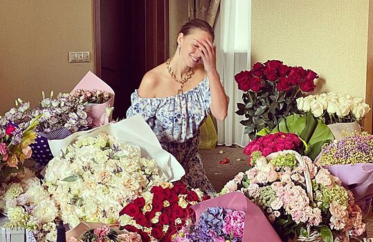 «День рождения на траве»: жена Дмитрия Диброва отправздновала 31-летие в необычном формате