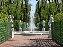 В Петербурге в Летнем саду пройдет первый сезон авторских экскурсий