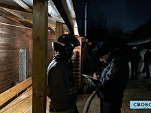 Причиной крупного ночного пожара в Саратове назвали обогреватель