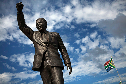 В Кейптауне установят еще один памятник Нельсону Манделе