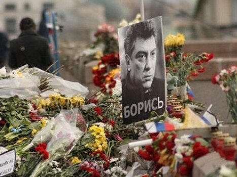 «При задержании Арашукова нужно было посмотреть на соседнее кресло». СК «подсказали» способ раскрыть убийство Немцова