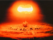 Глава МВД Польши заявил о желании иметь ядерное оружие