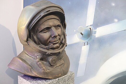 На малой родине белорусского космонавта Петра Климука открыт бюст Гагарина