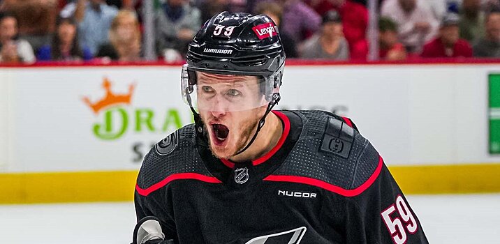 Хинтц занял 41-е место в топ-50 лучших действующих игроков НХЛ по версии NHL Network, Ларкин – 42-й, Генцел – 50-й