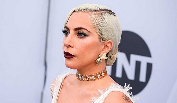 Леди Гага замечена на съемках в Риме