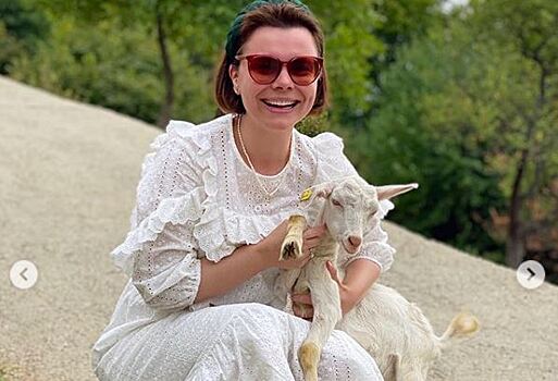 Стало известно, где отдыхают Петросян с Брухуновой