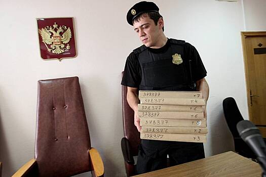 Российские подростки отделались штрафом за избиение полицейских