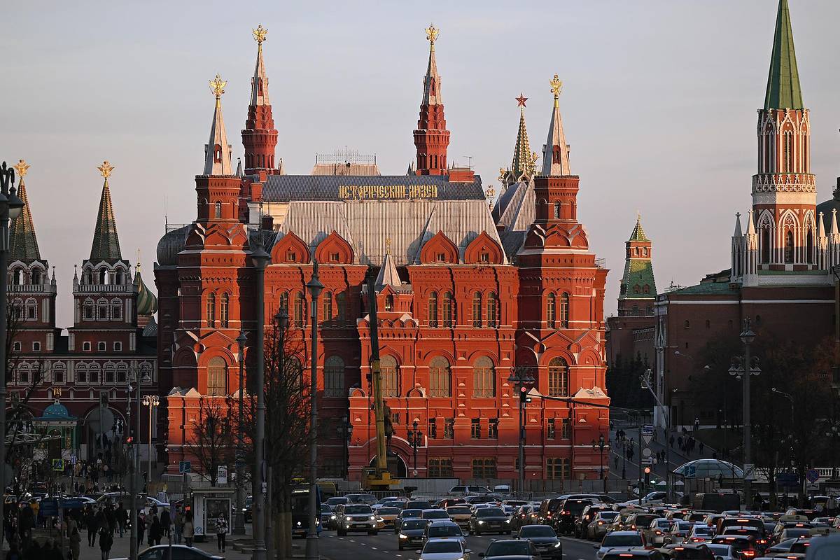 достопримечательности красной площади в москве окружающий мир. достопримечательности кремля спасская башня. краткая история «спасская башня кремля». башни московского кремля с описанием. рассказ про кремль красную площадь.