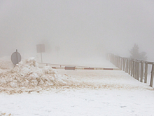 Снежный шторм парализовал дороги Поволжья и Урала