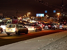 В Омске первый рабочий день после праздников начался с пробок на дорогах