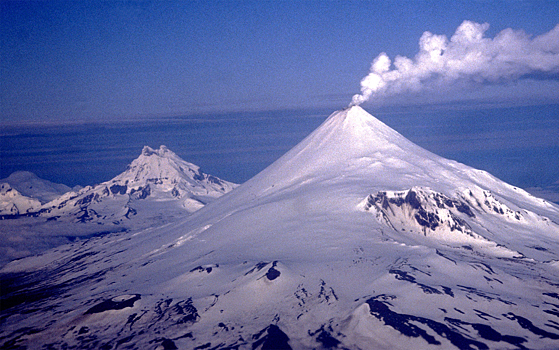 Ученые проанализировали распределение вулканических полей на Аляске