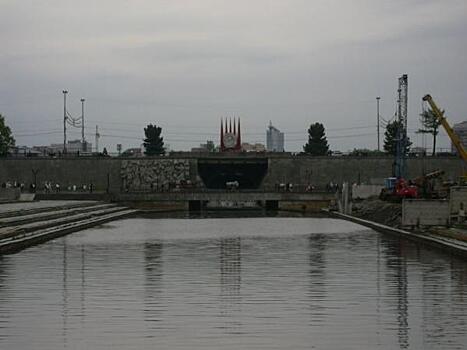 Екатеринбург потратит миллион на восстановление Краснознаменной группы