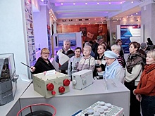 "Зяблицев-Фонд" устроил екатеринбуржцам экскурсию в музей НПО автоматики
