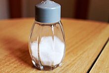 Врач Тяжельников назвал соль полезным продуктом при лечении многих заболеваний