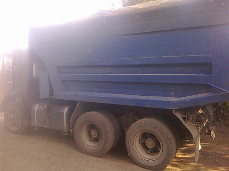 Инспекторы остановили два грузовика с подозрительным зерном