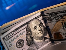 Финансист назвал опасные для вложений валюты