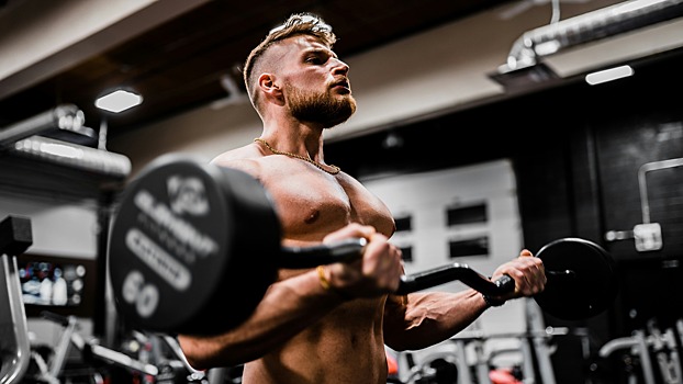 Сколько сейчас стоит абонемент в спортзал и как его выбрать