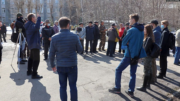 Рабочие завода «Тяжстанкогидропрес» вышли на митинг в Новосибирске