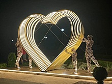 Глава Рязанского ЗАГС Елена Сорокина при виде юных молодоженов вспомнила свою свадьбу