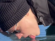 Лед Байкала, который облизал SHAMAN, выставили на продажу за 50 тысяч рублей