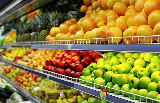В гипермаркетах Сургута обнаружили более 200 кг заражённых фруктов