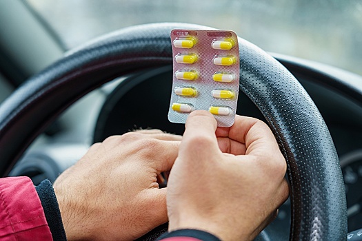 В России появится список лекарств, которые нельзя пить водителям