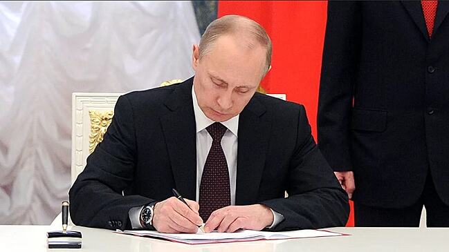Владимир Путин подписал закон об упрощении государственных закупок