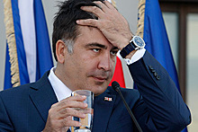 Саакашвили хотели уволить еще летом