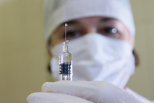 В Депздраве развенчали мифы об опасности вакцинации