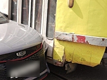 В Волгограде ограничили движение трамваев из-за ДТП