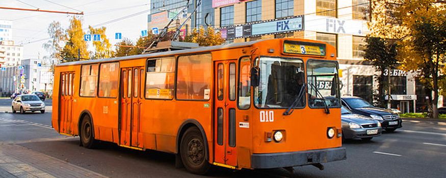 В Смоленске на улице Кирова ограничили движение троллейбусов из-за капремонта