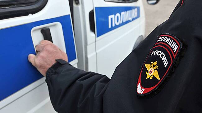 Школьник спас девушку от похищения в российском городе и попал на видео