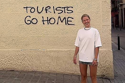 Украинка сняла видео на фоне граффити в Европе и разозлила местных жителей