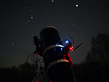 Новосибирский фотограф снял далекую галактику "Вертушку"