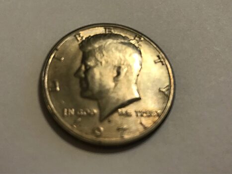 «Польский водитель в советском посольстве»: американцев предупреждали о покушении на Джона Кеннеди