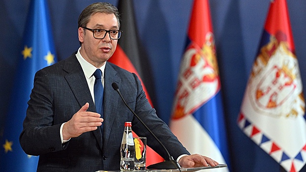 Вучич: более 55 тысяч сербов вышли на улицы поддержать правительство