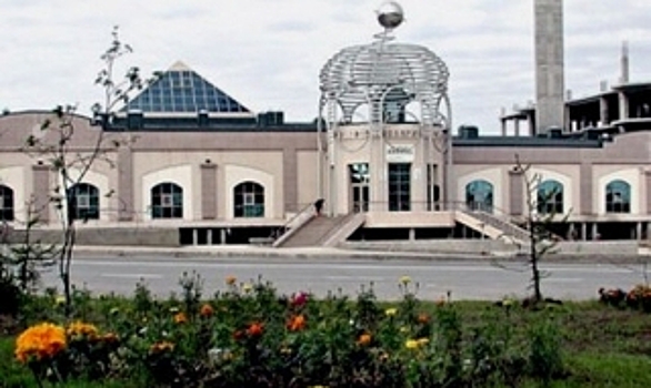 Благоустройство Салехарда начали с пешеходной зоны, «Поляриса» и игровой площадки