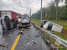 Опубликовано видео крупной аварии с автовозом на трассе М‑12 «Восток» в Арзамасе