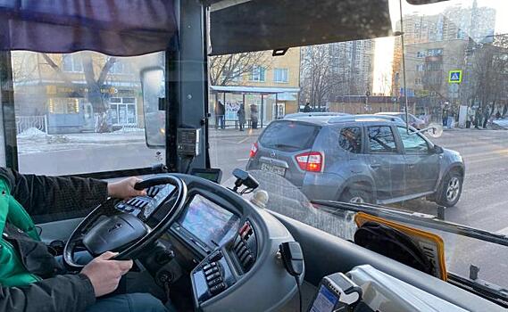 После ликвидации автошкол при учебных заведениях в Белгородской области водители оказались в дефиците