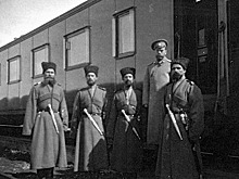 Почему телохранителями Николая II были только казаки
