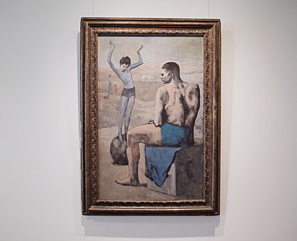 «Девочка на шаре» Пикассо и воссозданная музыкальная гостиная: как выглядит выставка «Братья Морозовы»